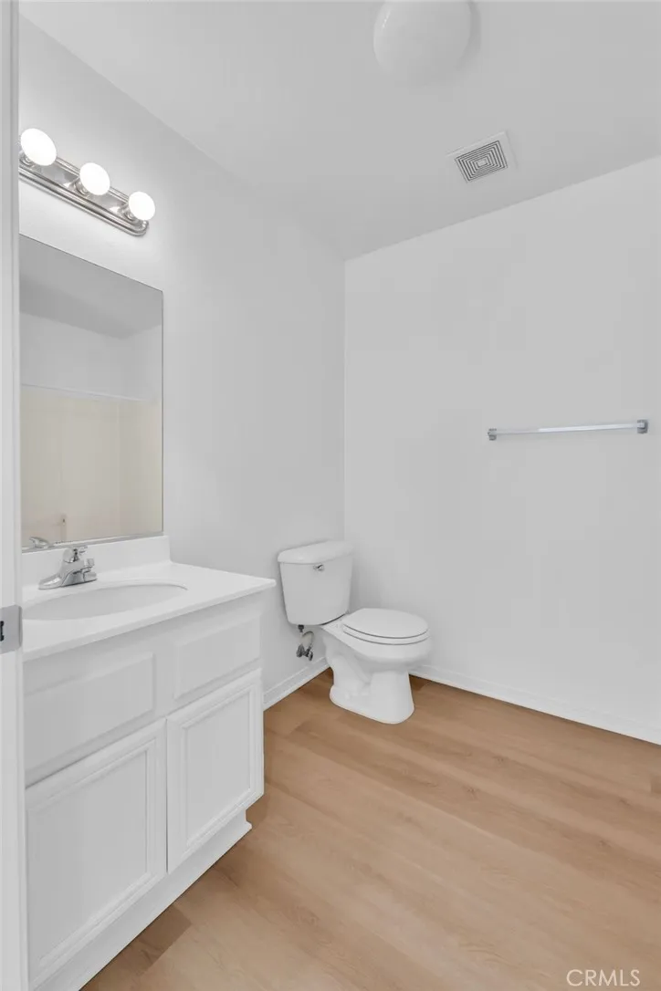 31955 Botany Court, Lake Elsinore, California 92532 home-pic-32